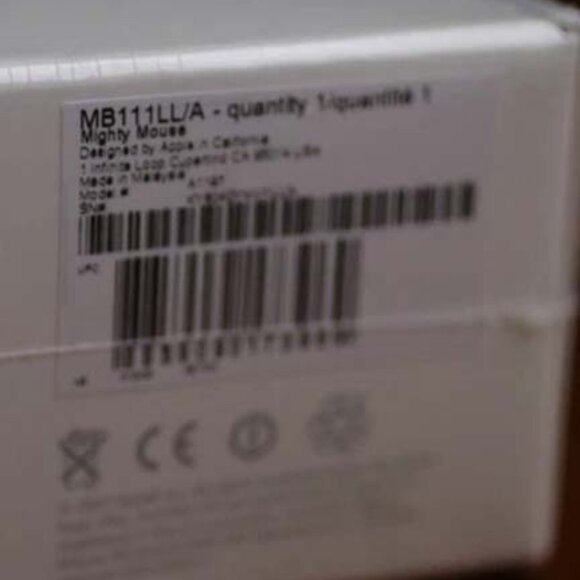 BRAND NEW IN SEALED BOX APPLE WIRELESS MIGHTY MOUSE - Picture 2 of 3